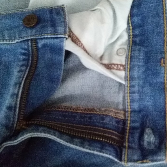 Blue Jeans - Picture 6 of 11